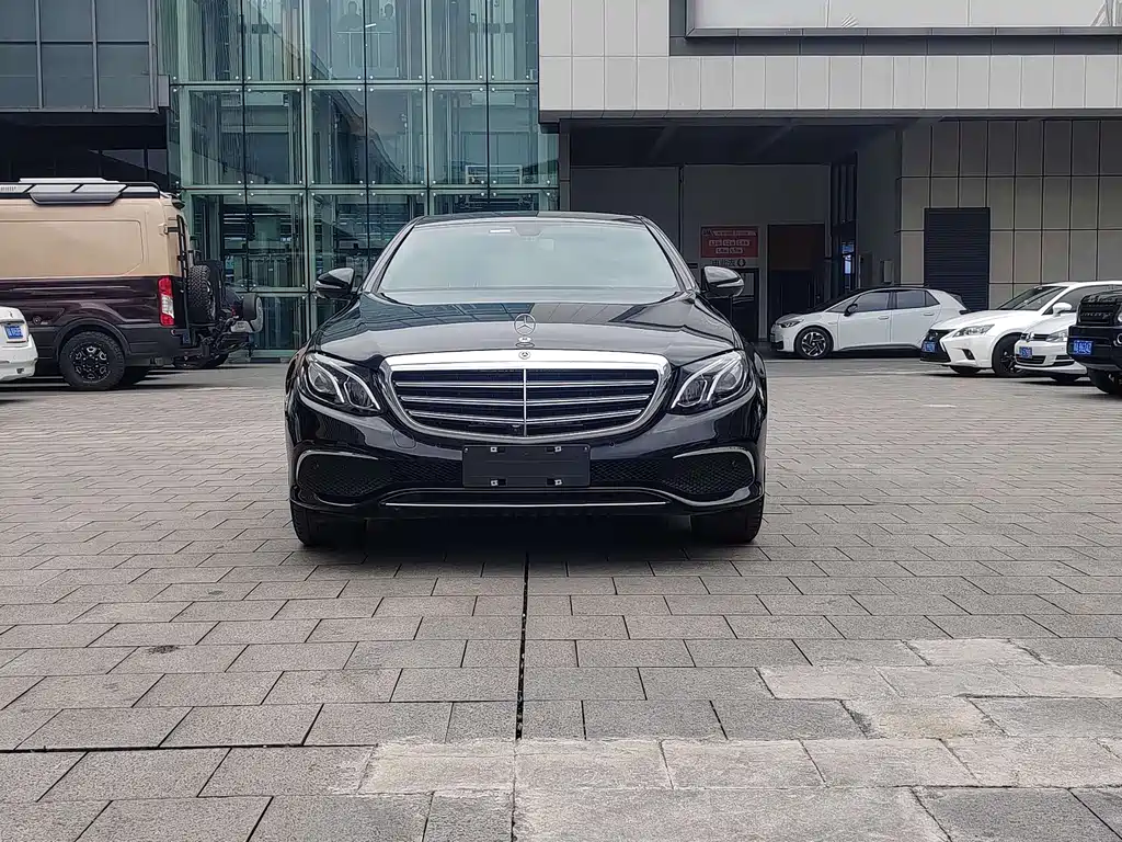 Mercedes-Benz E-Class 2019 — фото 2