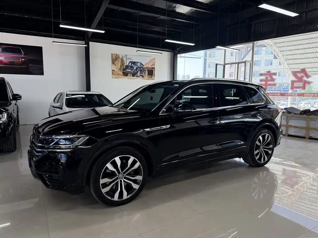 Volkswagen Touareg 2019 — фото 10