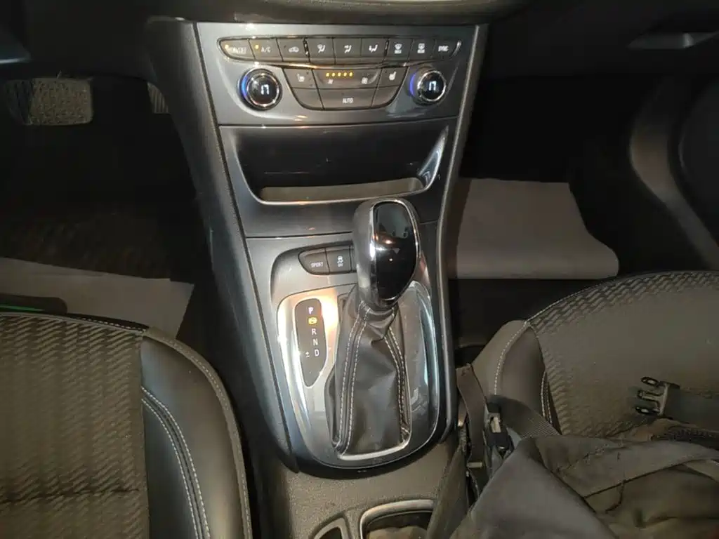 Buick Verano 2016 — фото 14