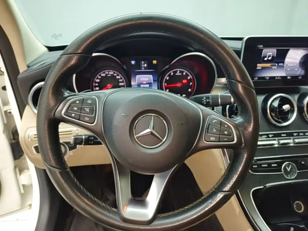 Mercedes-Benz C-Class 2017 — фото 11