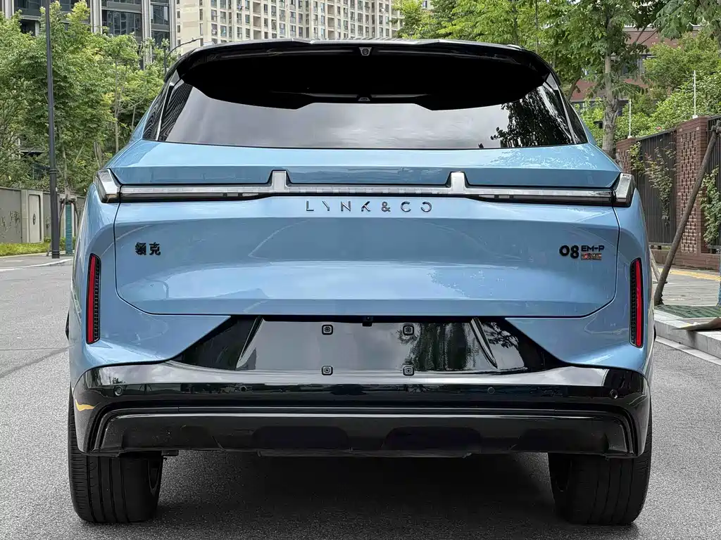 Lynk & Co 08 EM-P 2026 — фото 18