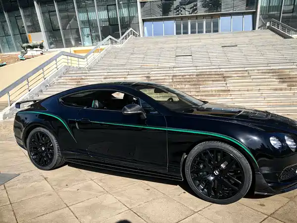 Bentley Continental 2015