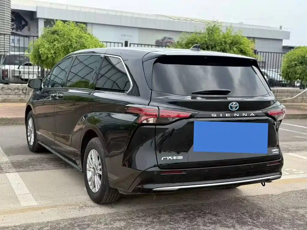 Toyota Sienna 2022