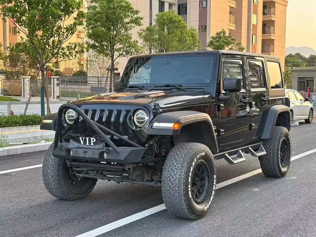 Jeep Wrangler 2013 — фото 15