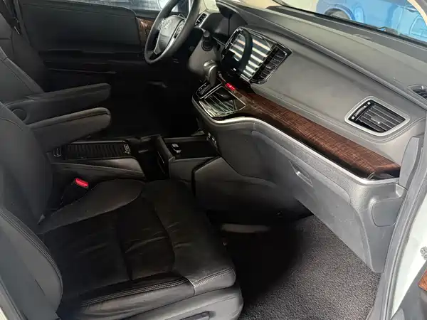 Honda Odyssey 2015