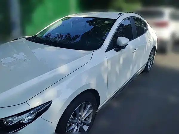 Mazda 3 Axela 2023