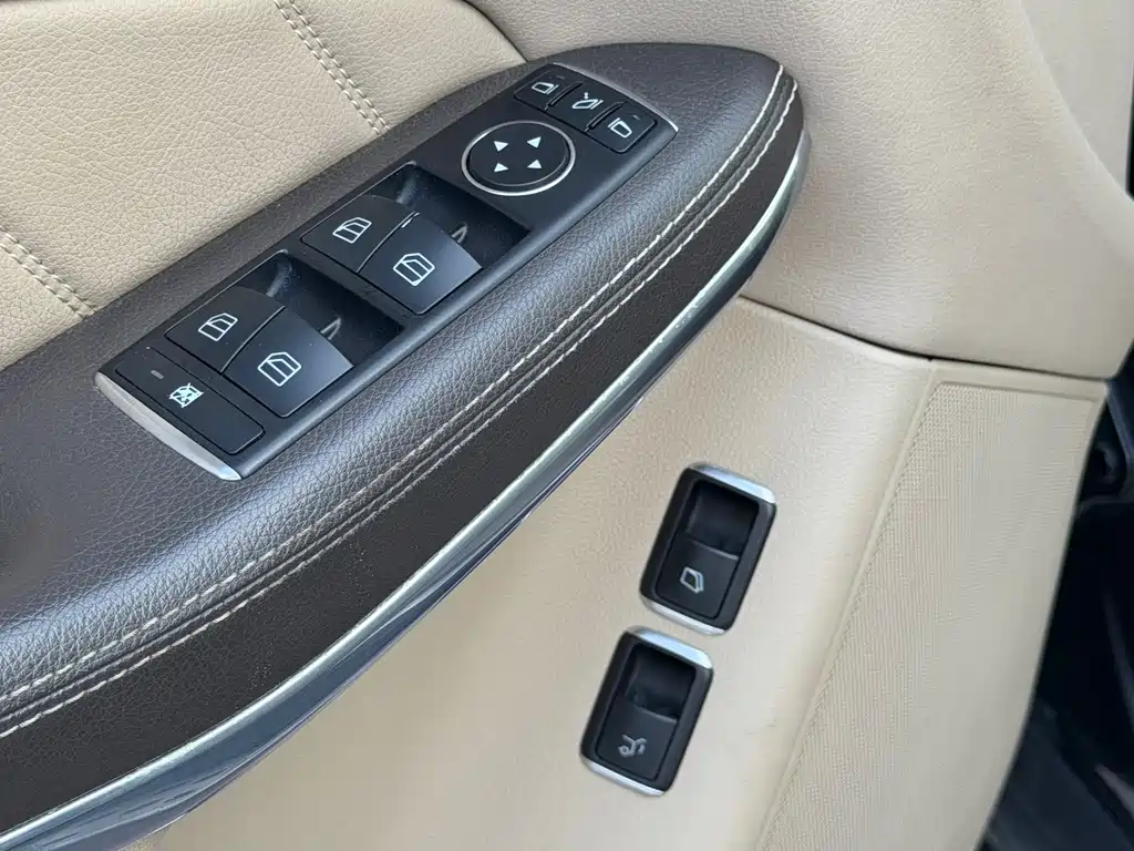 Mercedes-Benz GL-Class 2013 — фото 12