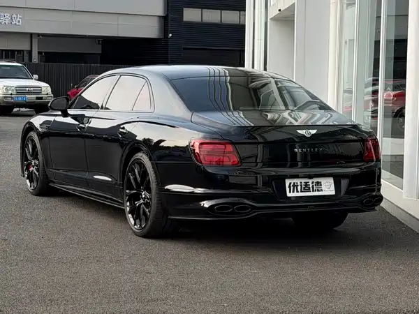 Bentley Flying Spur 2024