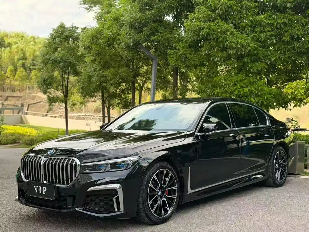 BMW 7 Series 2019 — фото 1