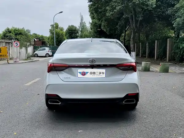Toyota Avalon 2023