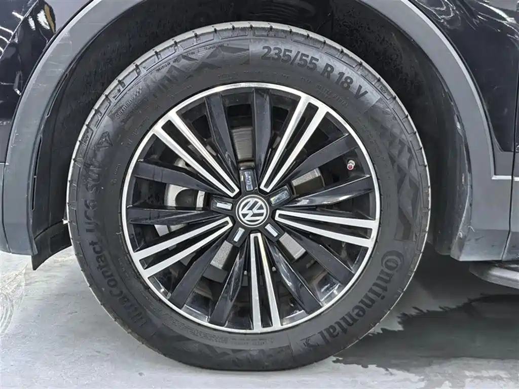 Volkswagen Tiguan L 2020 — фото 13
