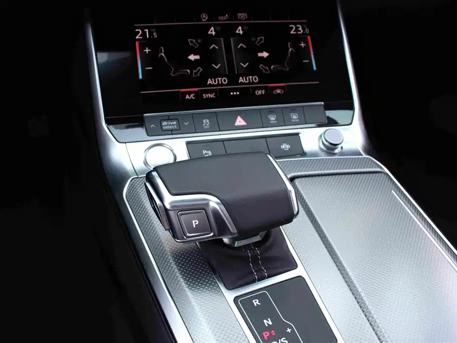 Audi A6L 2020 — фото 8