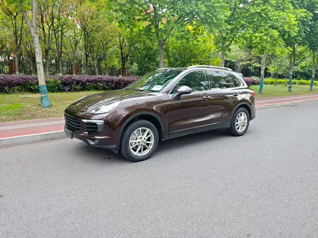 Porsche Cayenne 2016