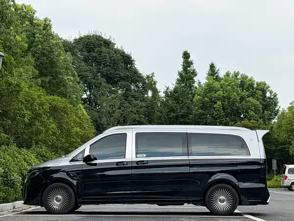 Mercedes-Benz Vito 2024