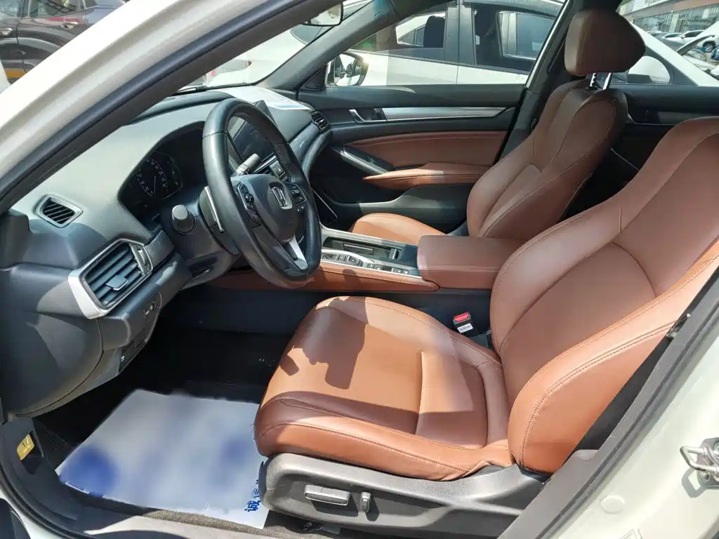 Honda Inspire 2022 — фото 10