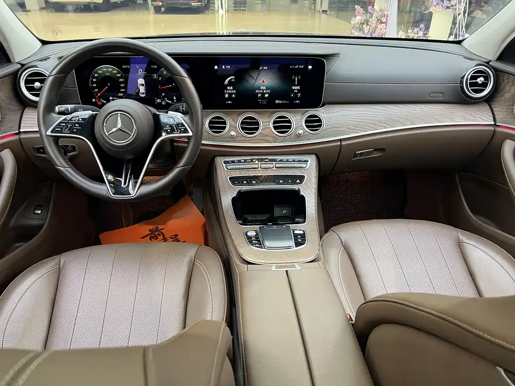 Mercedes-Benz E-Class 2022 — фото 19