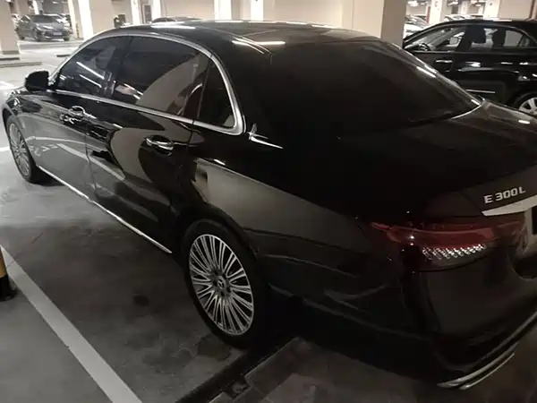 Mercedes-Benz E-Class 2021
