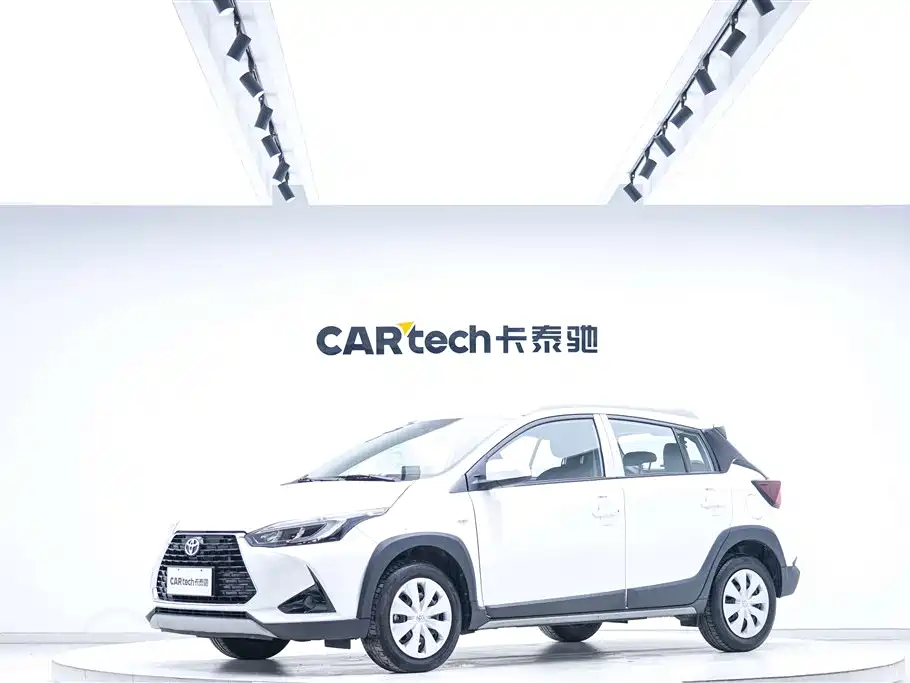 Toyota Yaris L 2022 — фото 15