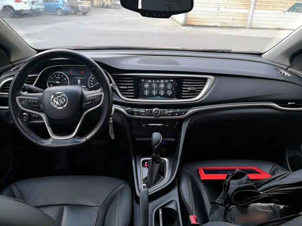 Buick Excelle 2019 — фото 10