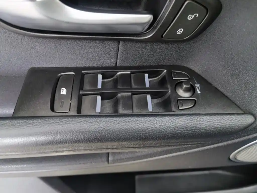 Land Rover Evoque 2015 — фото 9