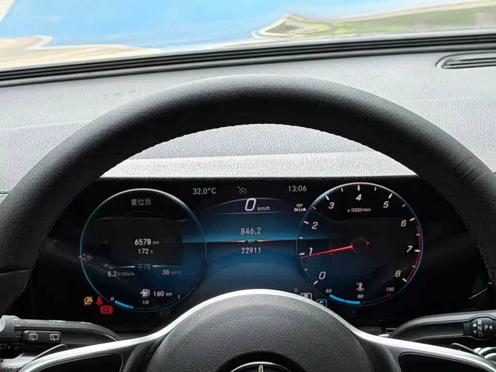Mercedes-Benz GLB 2023 — фото 14