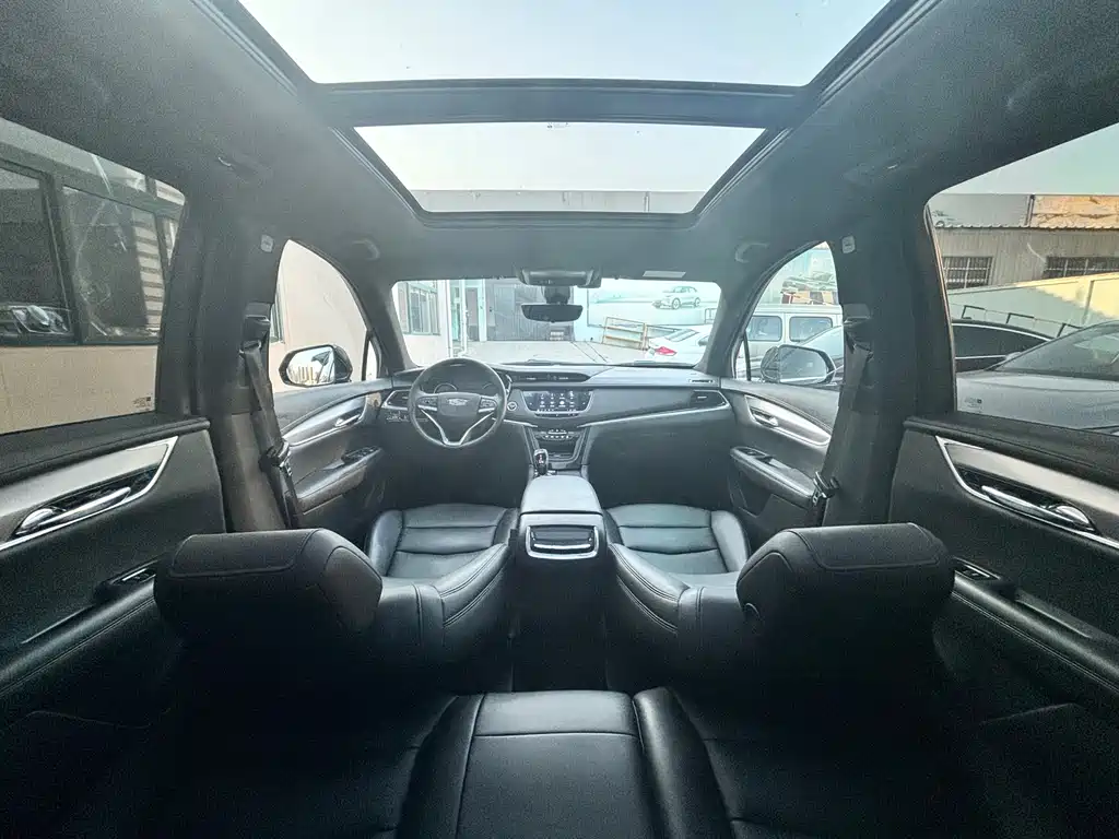 Cadillac XT6 2020 — фото 13