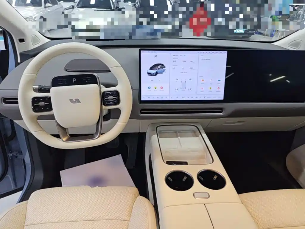 Li Auto i8 2025 — фото 10