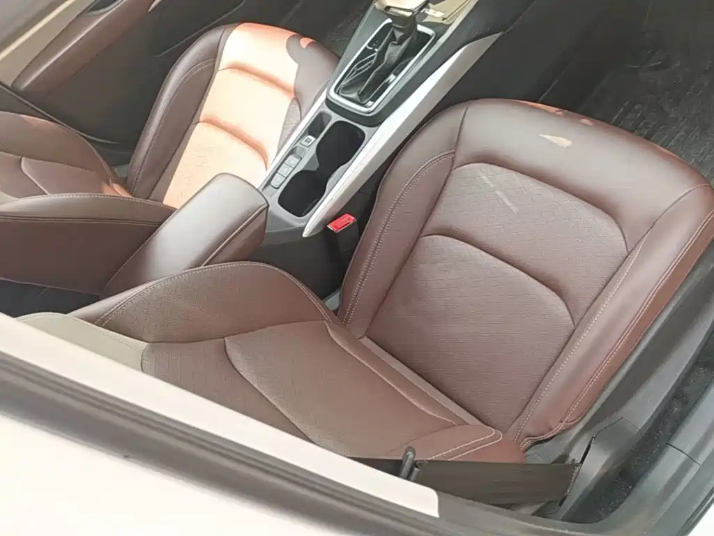 Chevrolet Cruze 2023 — фото 25
