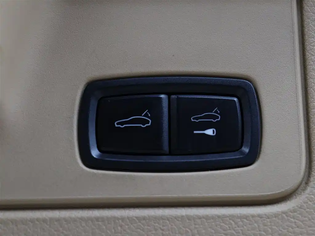 Porsche Panamera 2015 — фото 12