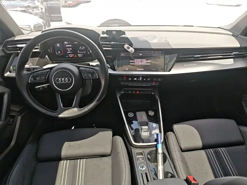 Audi A3 2024 — фото 10