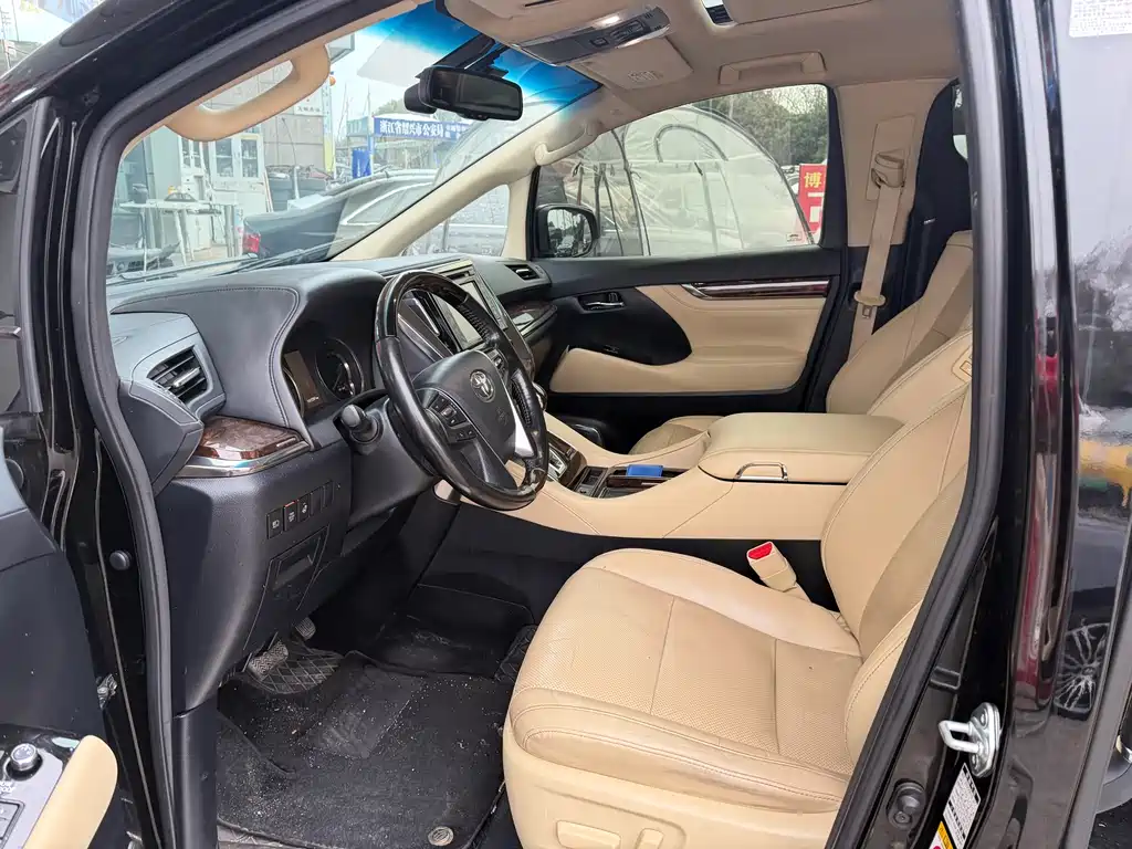 Toyota Alphard 2019 — фото 7