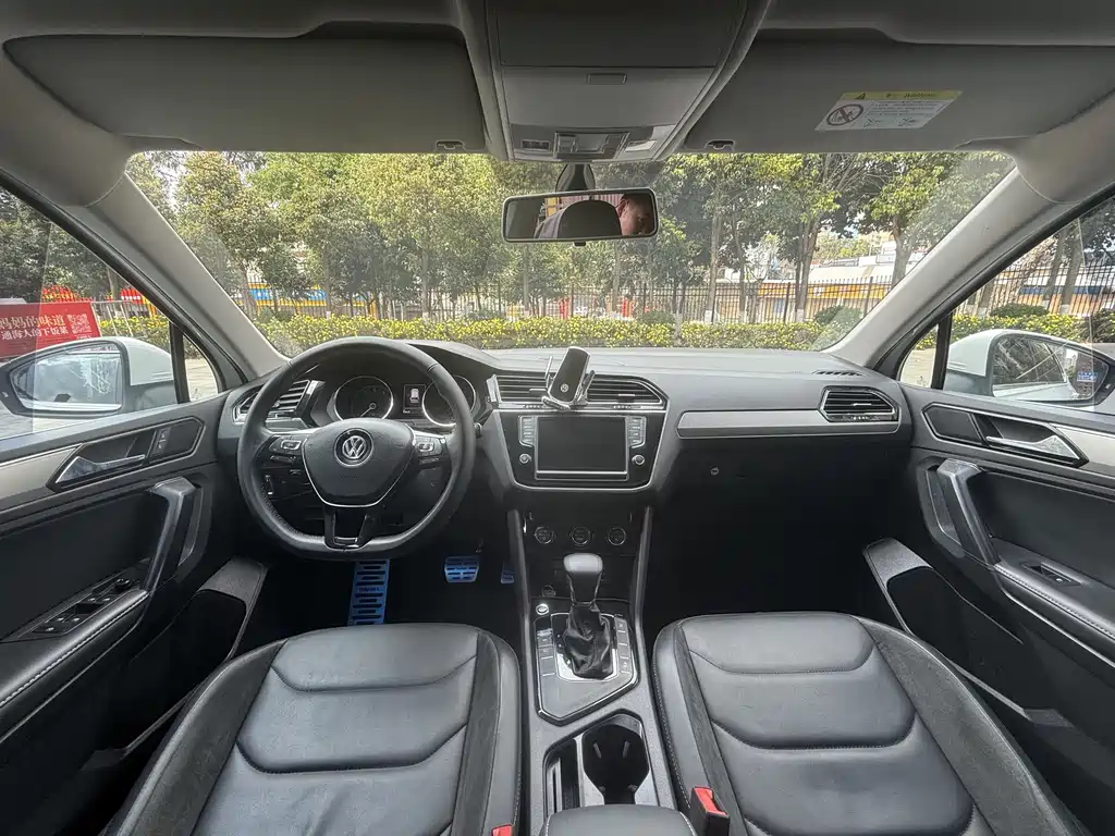 Volkswagen Tiguan L 2018 — фото 9