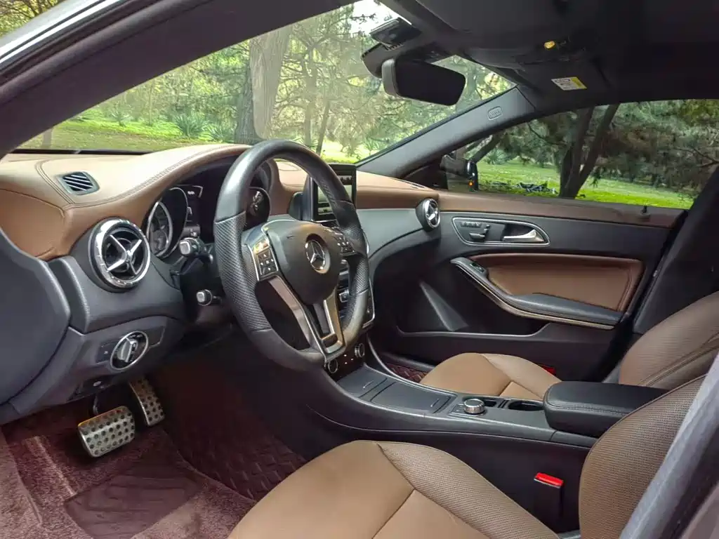 Mercedes-Benz CLA 2014