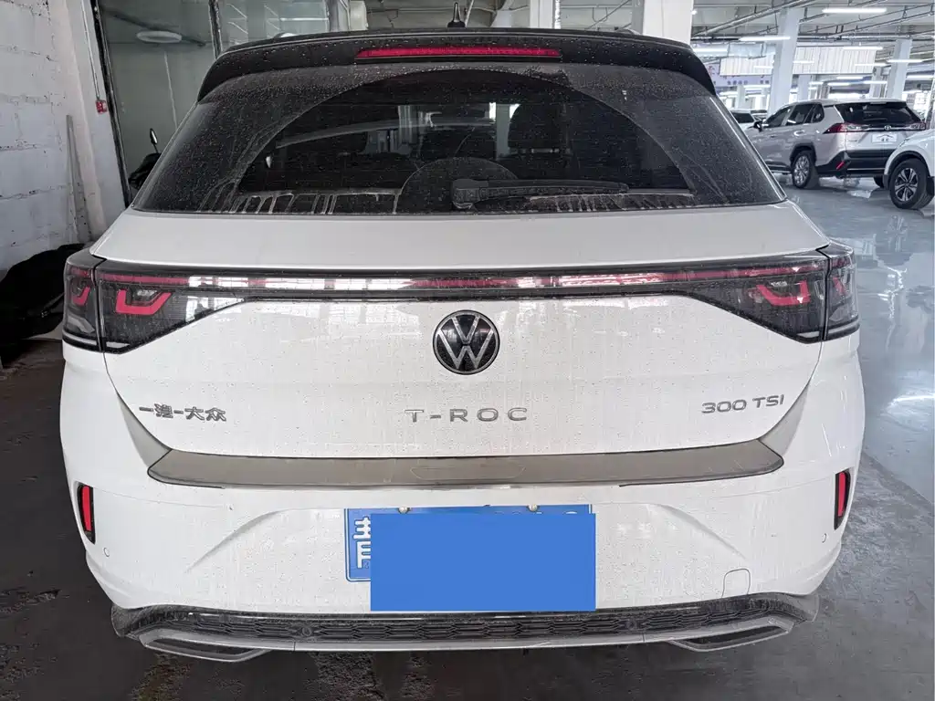 Volkswagen T-Roc 2023 — фото 18