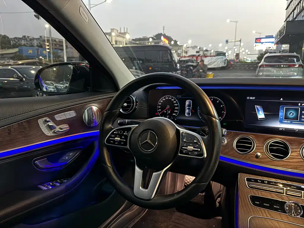 Mercedes-Benz E-Class 2020 — фото 11