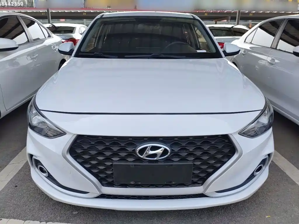 Hyundai Elantra 2017 — фото 3