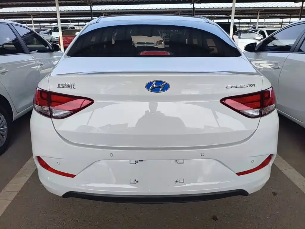 Hyundai Elantra 2017 — фото 6