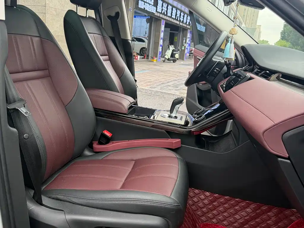 Land Rover Evoque 2022 — фото 13
