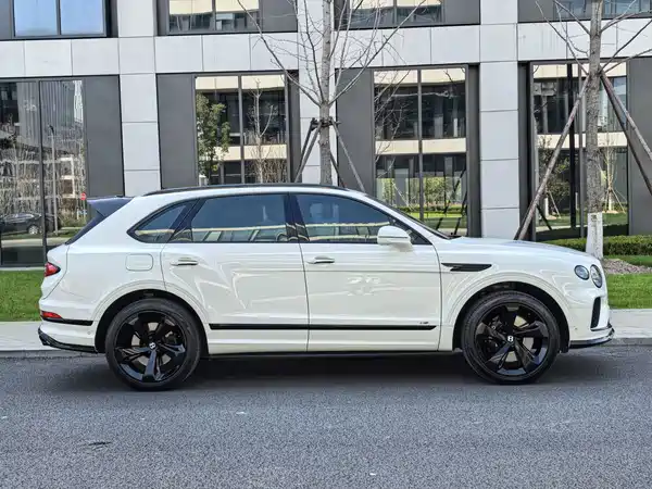 Bentley Bentayga 2023