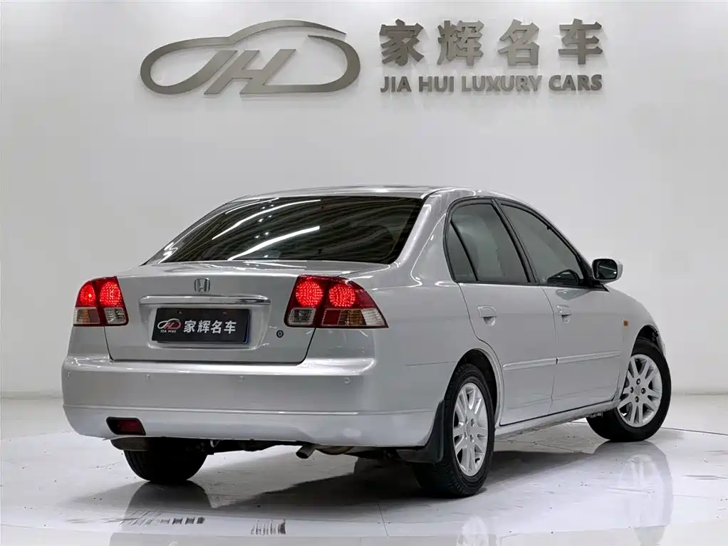Honda Civic 2005 — фото 7