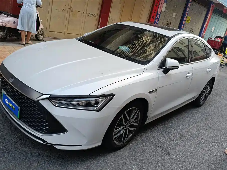 BYD Qin PLUS 2021 — фото 1