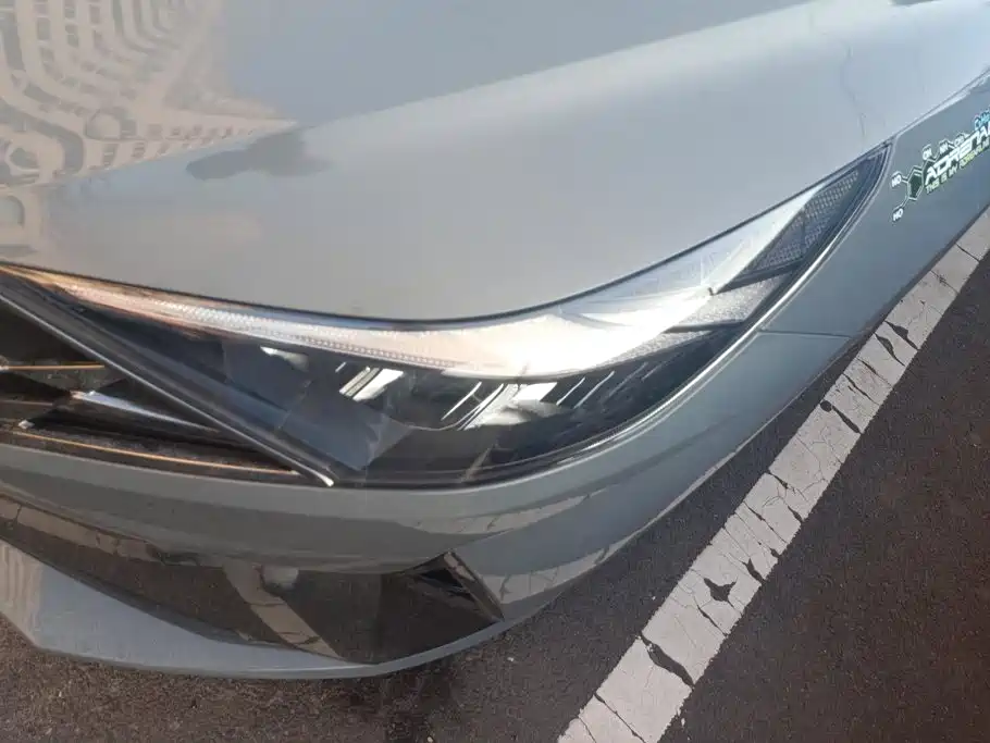 Hyundai Elantra 2022