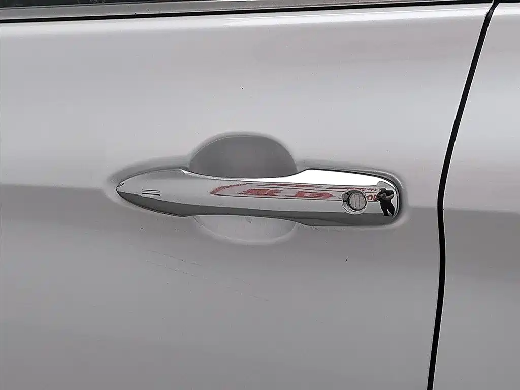 Toyota Avalon 2023 — фото 18