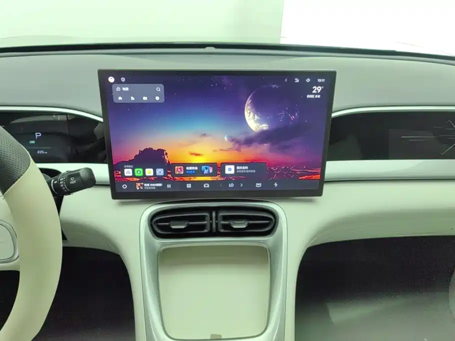 Geely Galaxy Starwish 2024 — фото 13