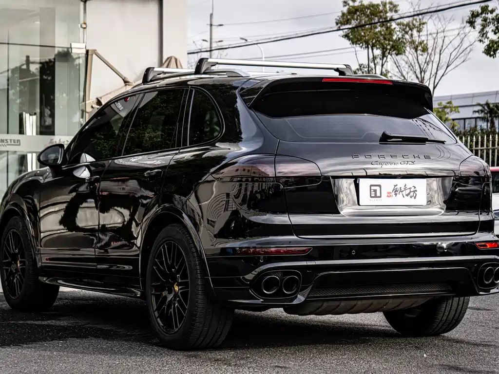 Porsche Cayenne 2016 — фото 6