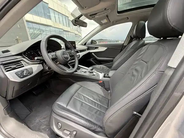 Audi A4L 2017