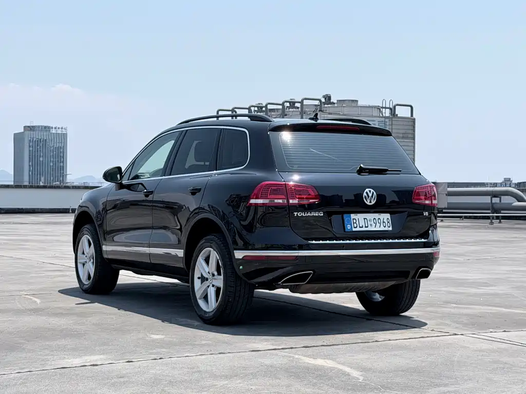 Volkswagen Touareg 2018 — фото 8