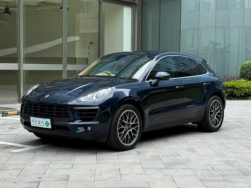 Porsche Macan 2015