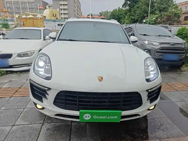 Porsche Macan 2015
