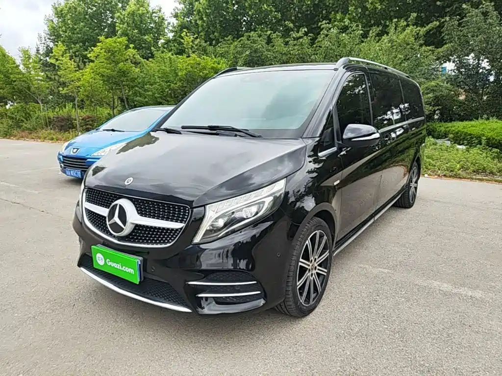 Mercedes-Benz V-Class 2022 — фото 2
